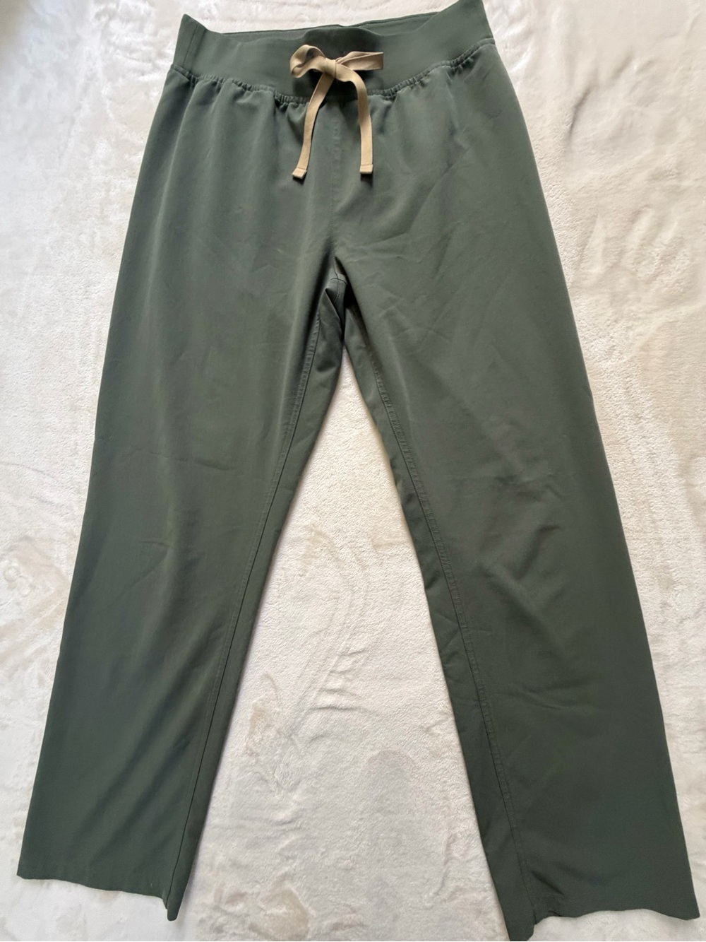 FIGS Technical Collection Unisex Green Scrub Pants Size M Polyester